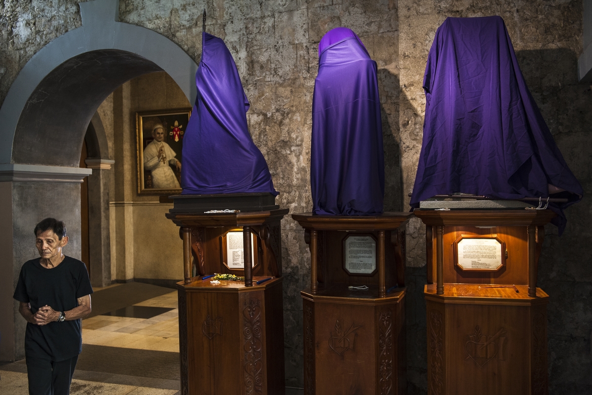 Holy Thursday at the Santo Nino Basilica